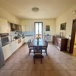 Giulia Assisi * Castelnuovo (Perugia)