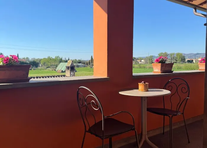 Giulia Assisi * Castelnuovo (Perugia)